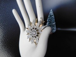 brass rhinestone starburst pin b